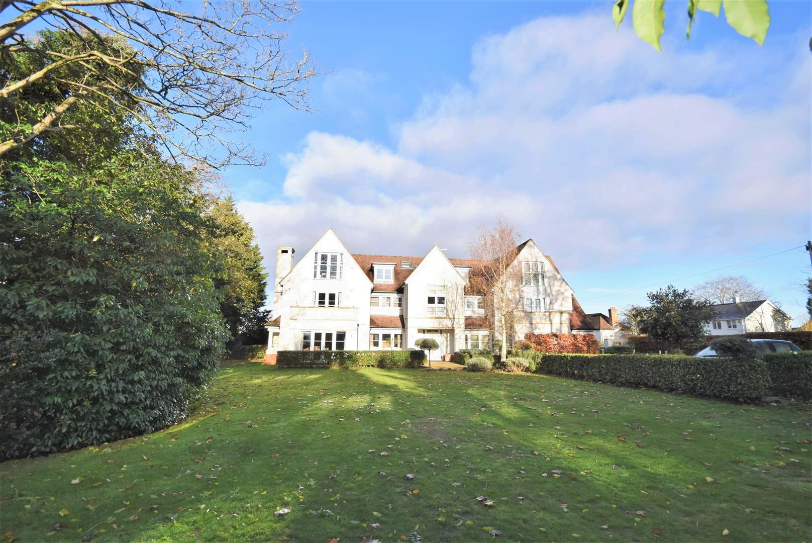 Trueman & Grundy Estate Agents Farnham, selling property in Farnham